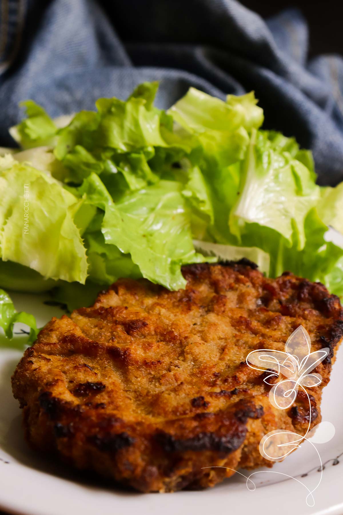 Receita de Bife de Carne a Milanesa AirFryer - faça um almoço delicioso sem colocar uma frigideira cheia de óleo no fogão.