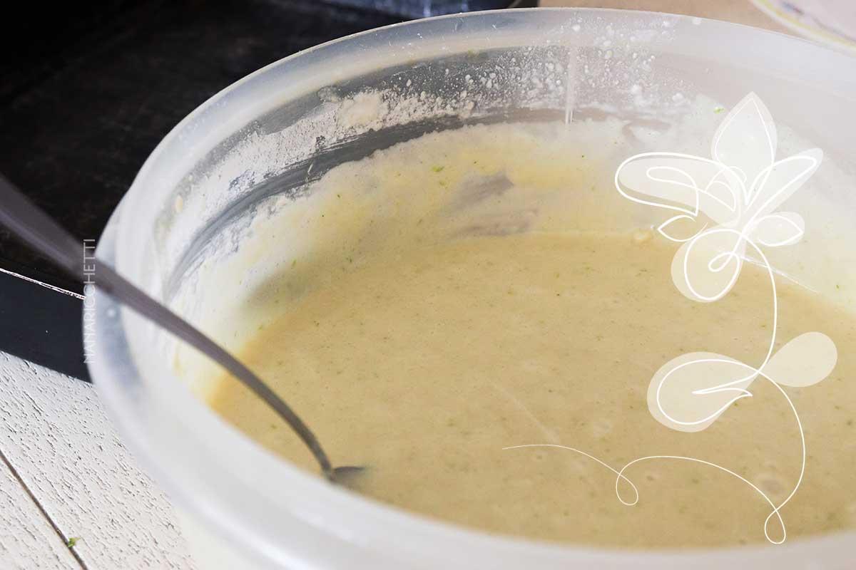 Bolo de Limão com Cobertura de Mousse