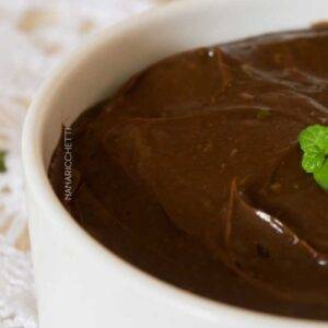 Receita de Mousse de Abacate com Chocolate em Pó - uma sobremesa nutritiva e deliciosa para quem está procurando se alimentar bem.