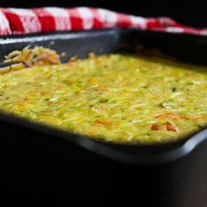 Receita de Torta de Abobrinha e Legumes - muito simples de fazer, perfeito para o final do dia com uma saladinha.