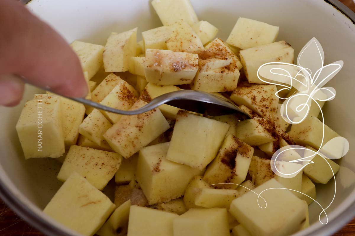 Receita de Batata Doce Picante com Canela em Pó - faça um prato delicioso na sua AirFryer e sirva como petisco ou para acompanhar o almoço da família.