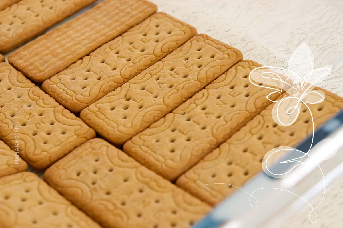 Receita de Torta de Biscoito de Maizena de Coco - uma deliciosa sobremesa para o final de ano e os finais de semana com a família.