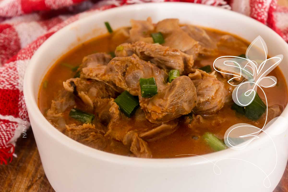 Receita de Moela de Frango com Molho na Panela de Pressão - perfeito para o almoço de domingo com a família.