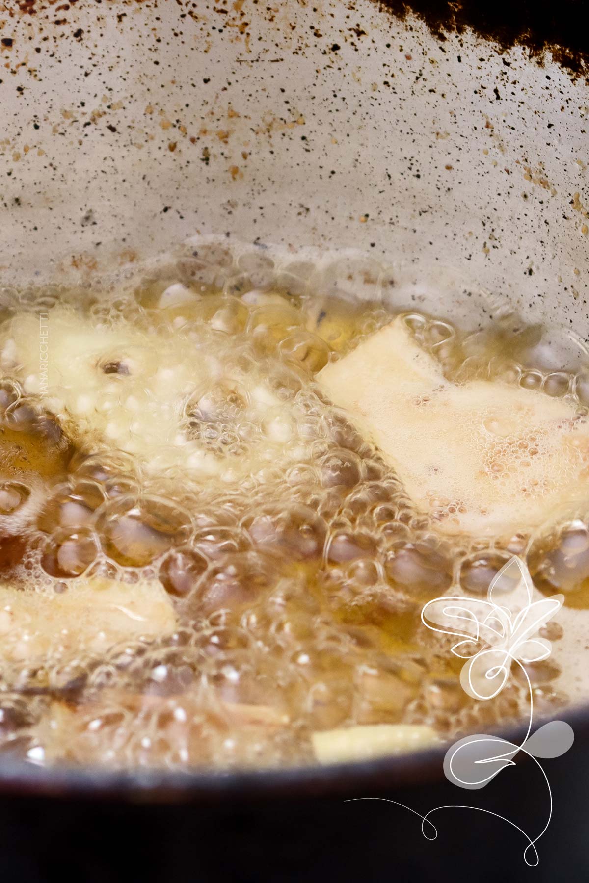 Receita de Casca de Batata Doce Frita - você não vai parar de petiscar.