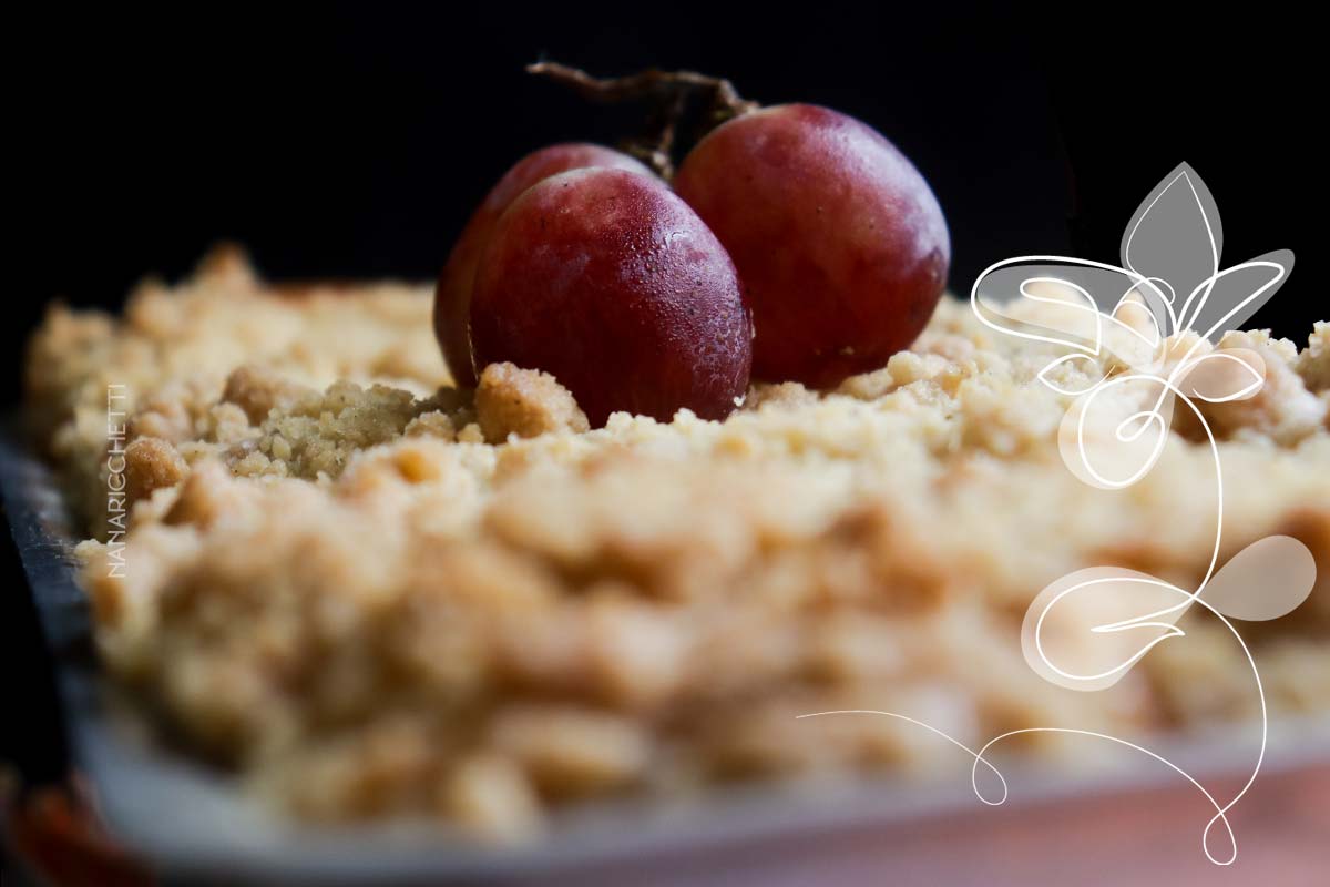 Receita de Cuca de Uva - deliciosa para lanchar em um final de semana chuvoso.