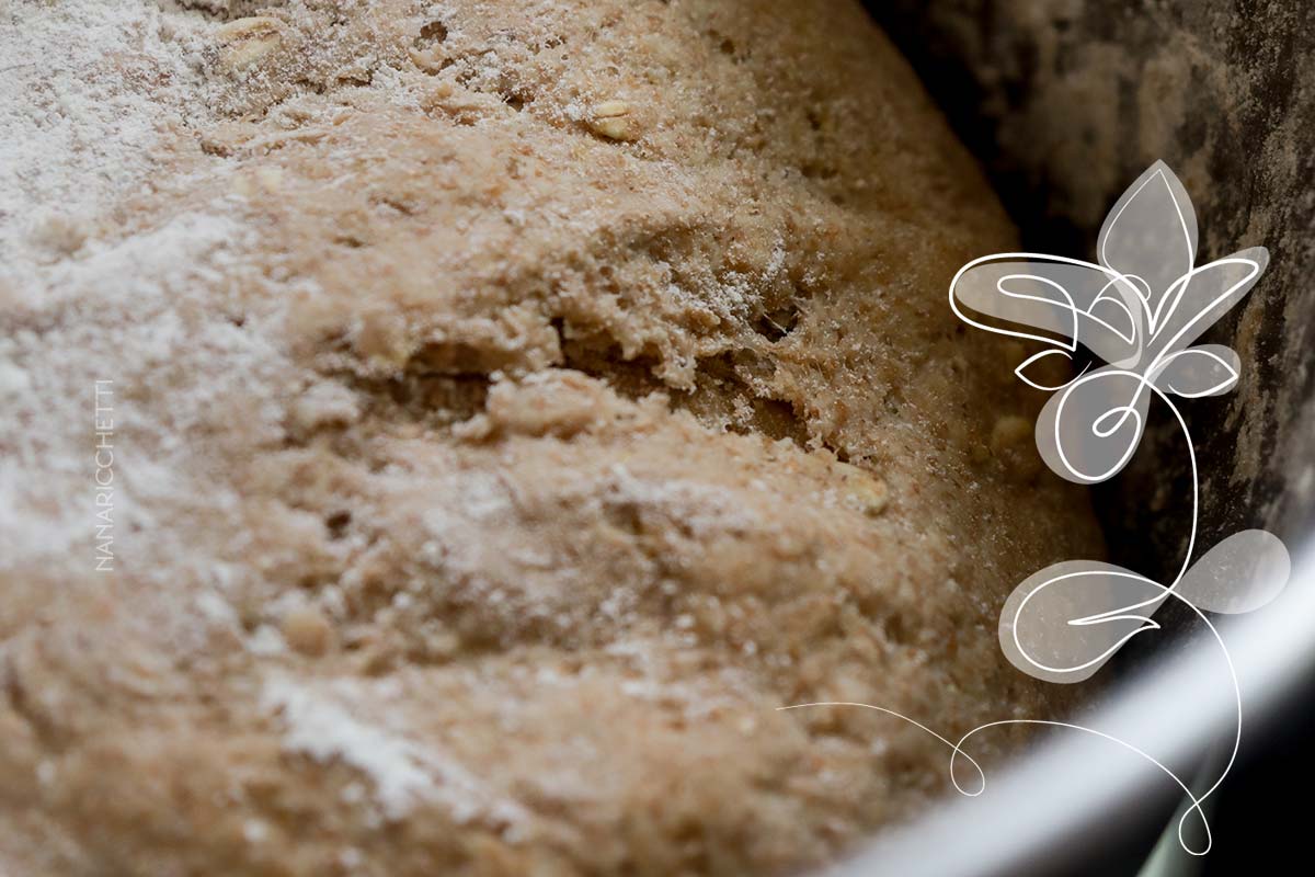 Receita de Pão Integral com Linhaça e Aveia - tenha um café da manhã mais nutritivo.