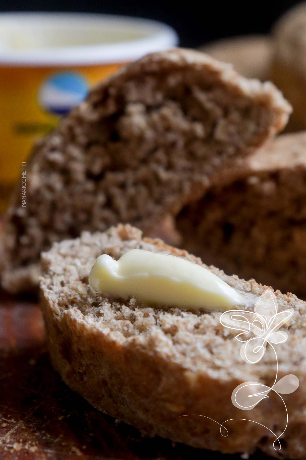 Receita de Pão Integral com Linhaça e Aveia - tenha um café da manhã mais nutritivo.