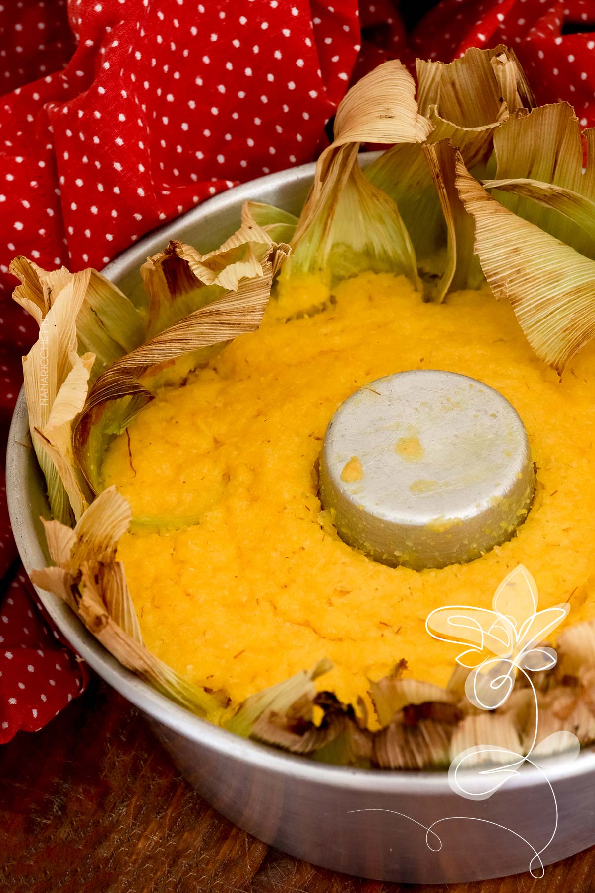 Receita e Bolo Pamonha de Milho Verde na Palha - aprenda a fazer um delicioso doce para a sua Festa Junina. 