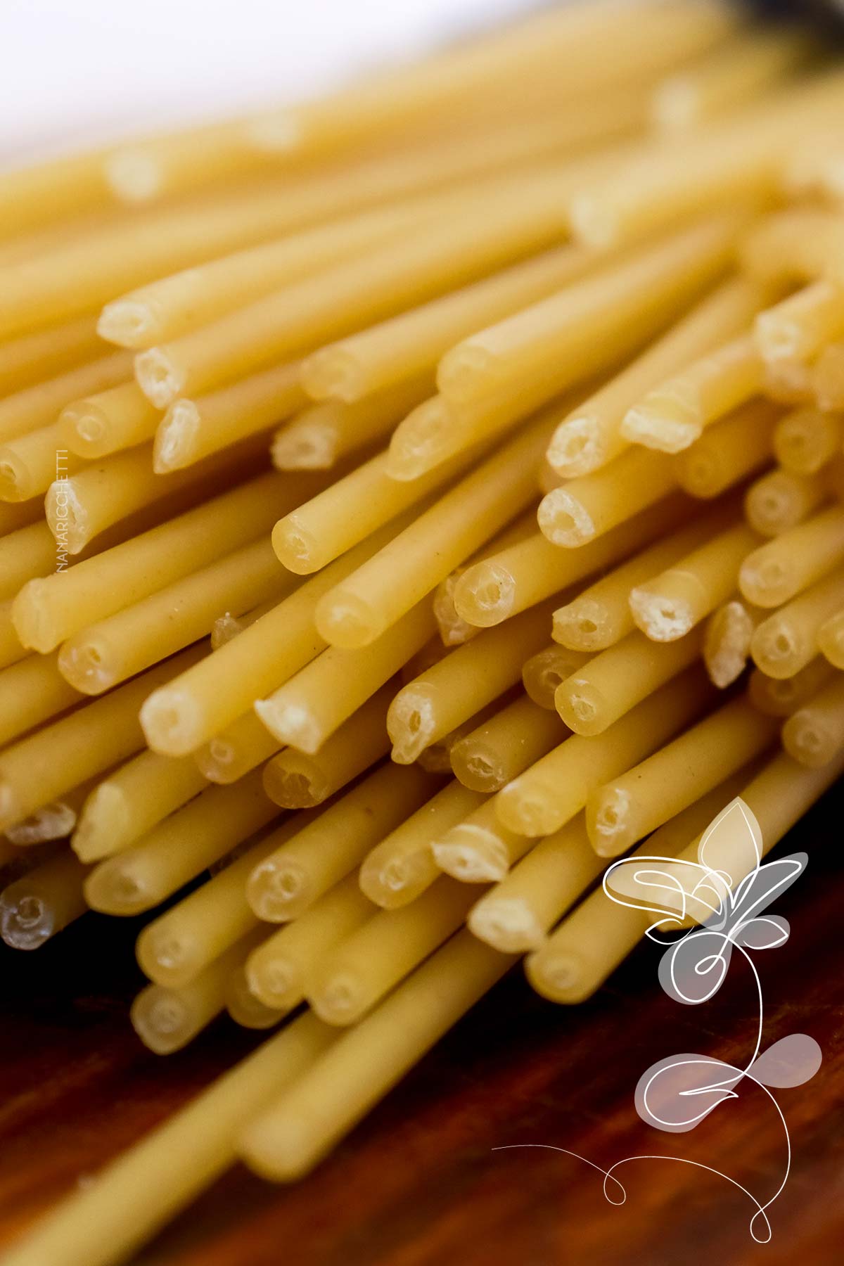 Receita de Macarrão à Carbonara - uma massa italiana deliciosa para o almoço de domingo.