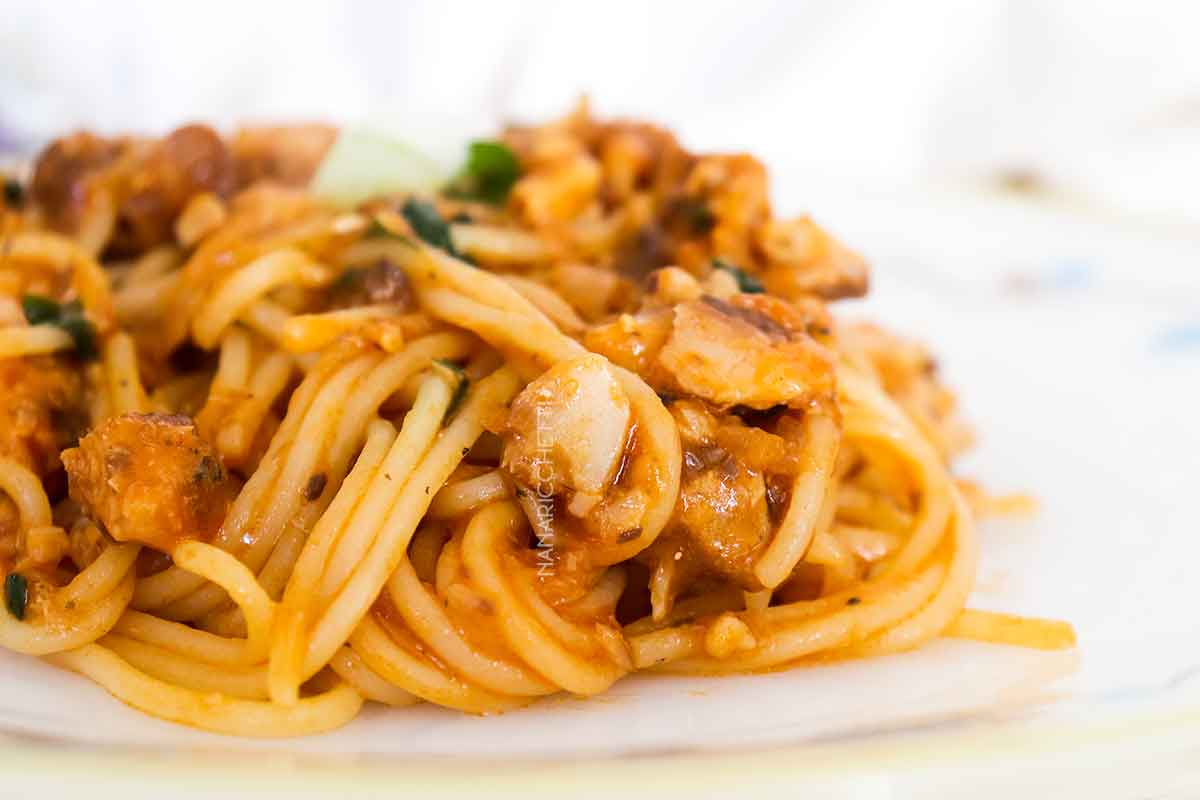 Receita de Macarrão com Sardinha de Lata - venha aprender a fazer uma macarronada deliciosa.